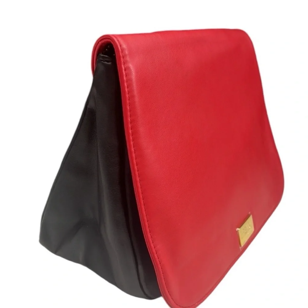 FENDI COSMETIC BAG W FREE PURSE CHAIN - Picture 3 of 9